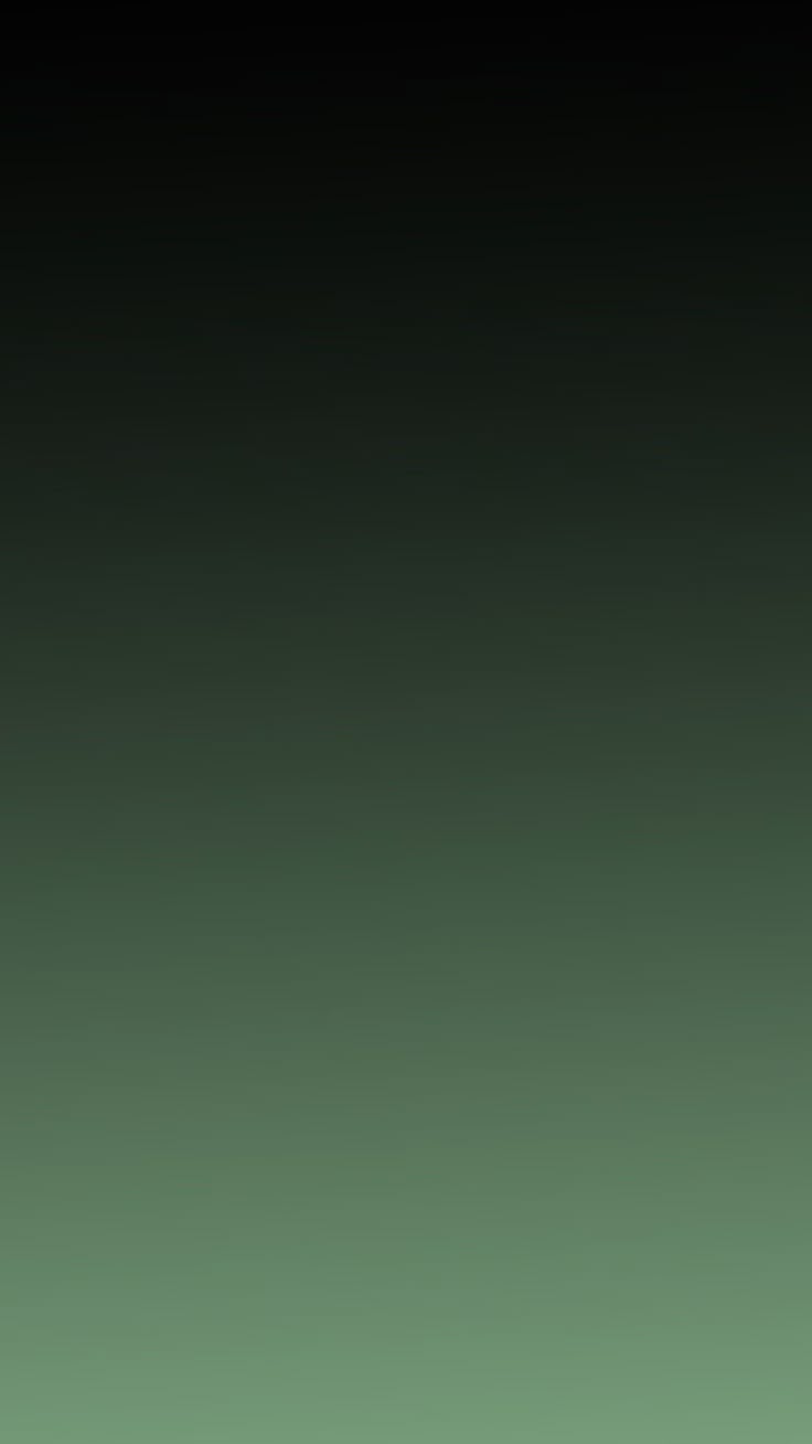 Überforderte Person vor einem Bildschirm mit komplexen Graphen